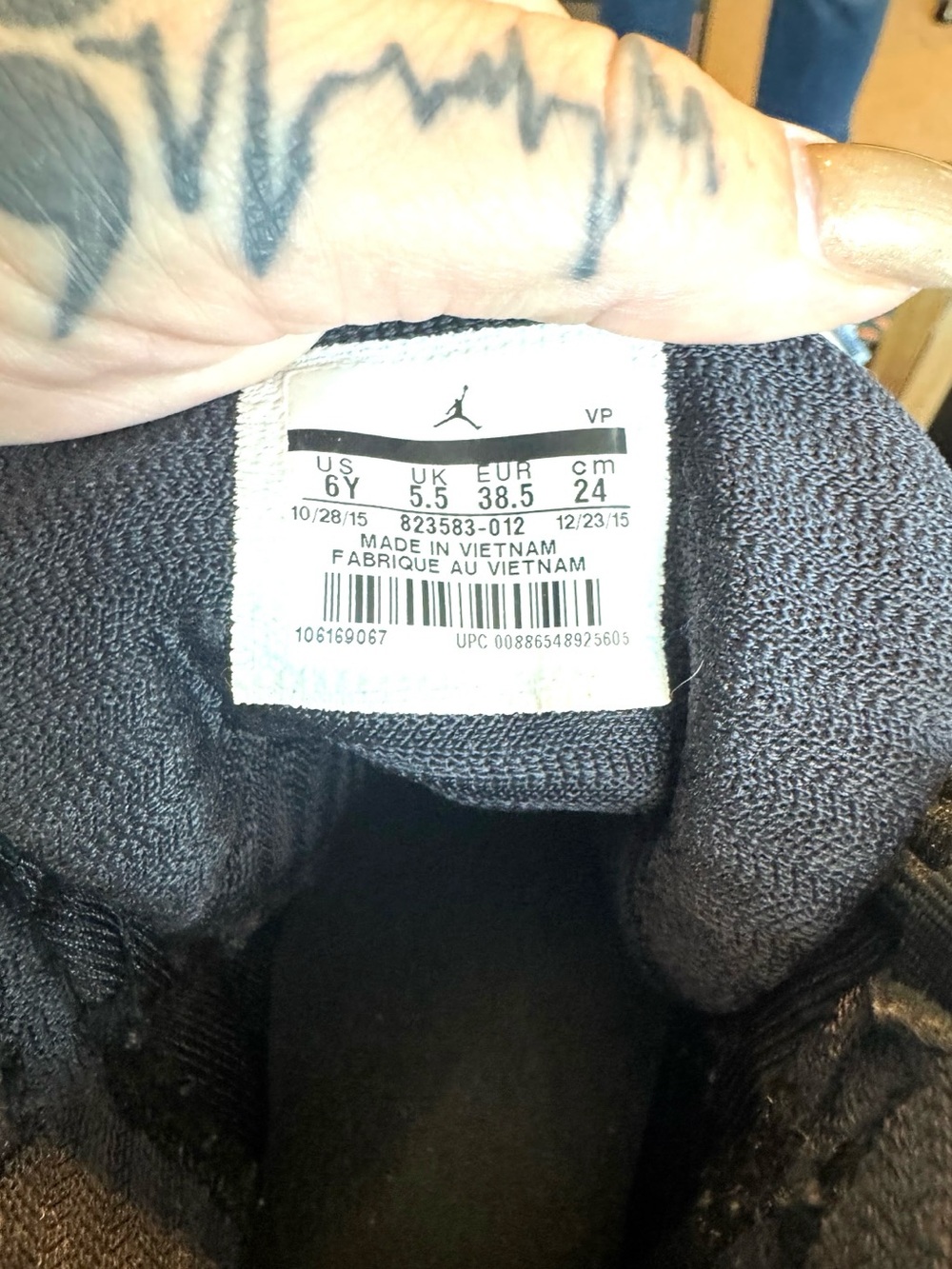 Jordan Black Youth Sneakers